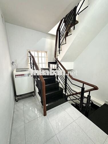 HẺM XE HƠI CHU VĂN AN - 32M2 4 TẦNG BTCT - GẦN MẶT TIỀN - CHỉ 5.95 TỶ