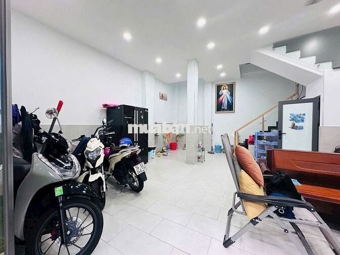 LÊ VĂN DUYỆT - 50M2 4 TẦNG BTCT - OTO ĐẠU KẾ BÊN - CHỈ 6 TỶ