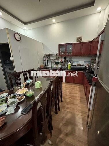 Bán nhà mặt tiền Đặng Thúc Vịnh