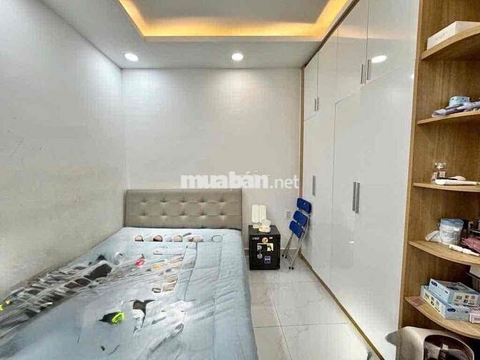 NHÀ 2 TẦNG. HXH LÊ QUANG ĐỊNH. KHU DÂN TRÍ. Ở LIỀN CHỈ 6TỶ2 CÒN BỚT