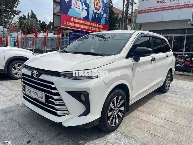 Toyota Avanza Premio 2023 CVT - 120000 km