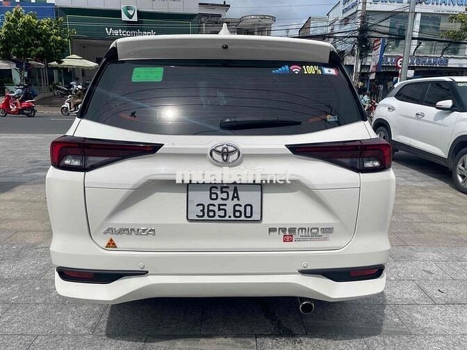 Toyota Avanza Premio 2023 CVT - 120000 km