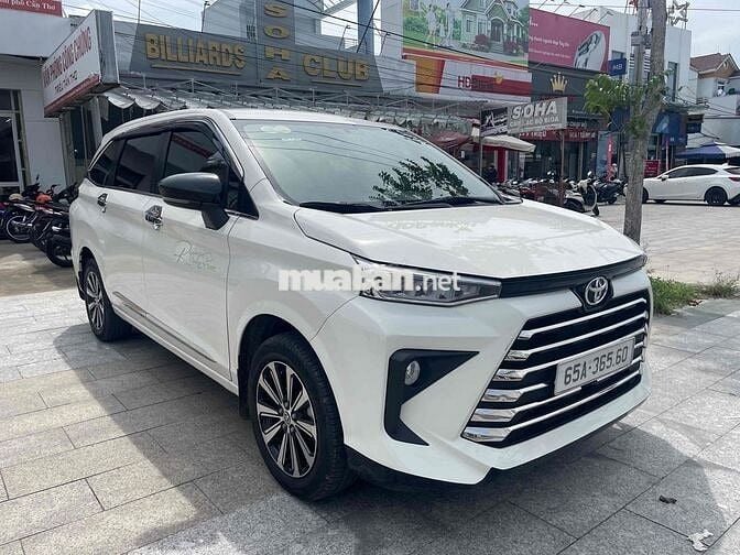Toyota Avanza Premio 2023 CVT - 120000 km
