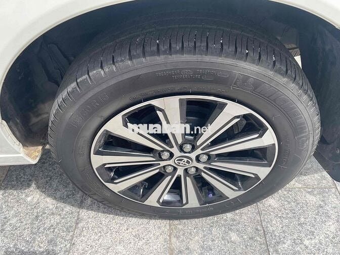 Toyota Avanza Premio 2023 CVT - 120000 km