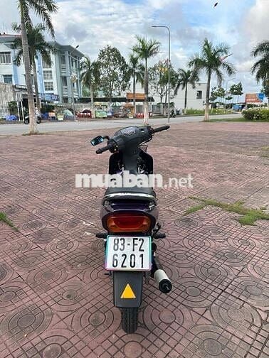 Suzuki Royal 2 thì biển 83