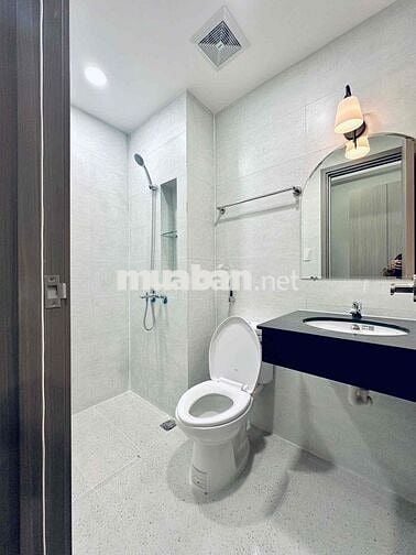 BÌNH THẠNH- BAN CÔNG, FULL NT- GẦN PEARL PLAZA, HUTECH, LANDMARK 81