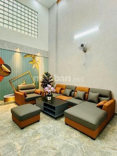 Kẹt tiền cần bán gấp căn hẻm Duy Tân giá 3tỷ050/50,5m. Sổ hồng riêng