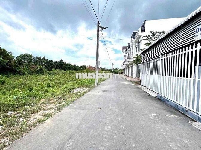 BÁN 3 NỀN LIỀN KỀ, ĐẤT THỔ CƯ - PHƯỜNG TÂN NGÃI-  TỈNH VĨNH LONG