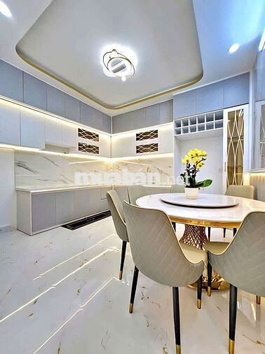 Nhà sổ hồng riêng 1 triệt, 2 lầu,