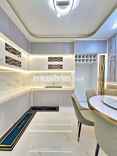 Nhà sổ hồng riêng 1 triệt, 2 lầu,