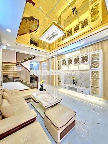 Nhà sổ hồng riêng 1 triệt, 2 lầu,