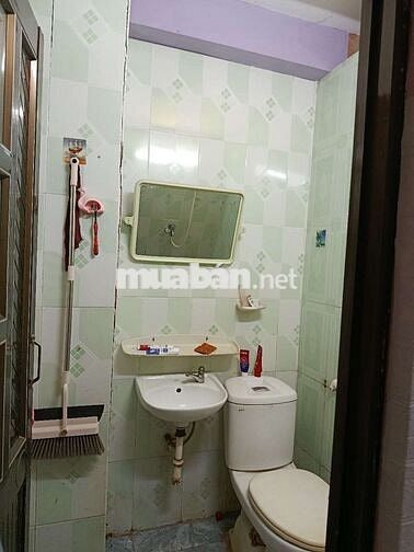 Phòng trống ở ngay , nội thất đầy đủ