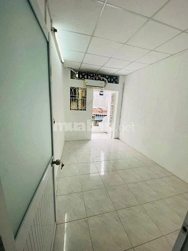 Bán nhà hẻm 11 Trần Văn Đang, ngay Ga Sài Gòn 