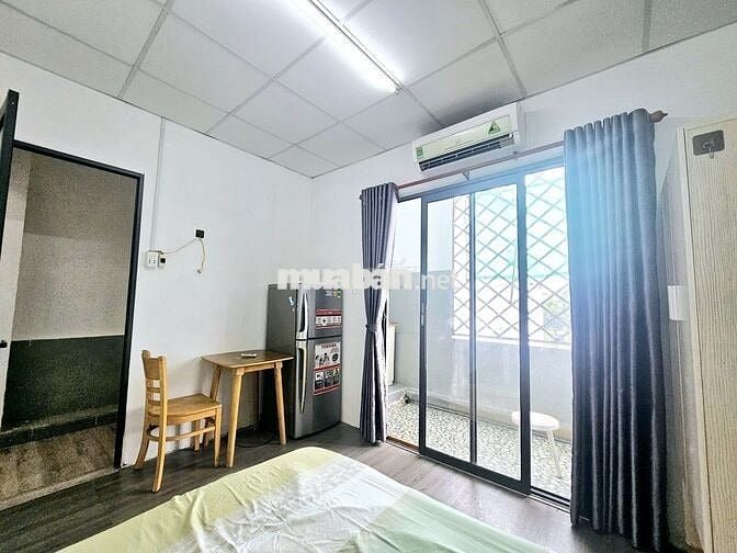 TRỐNG SẴN STUDIO DẠNG 2 PHÒNG NGỦ CỬA SỔ BAN CÔNG SIÊU THOÁNG