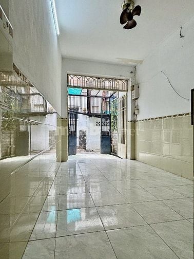 Bán nhà hẻm 11 Trần Văn Đang, ngay Ga Sài Gòn 