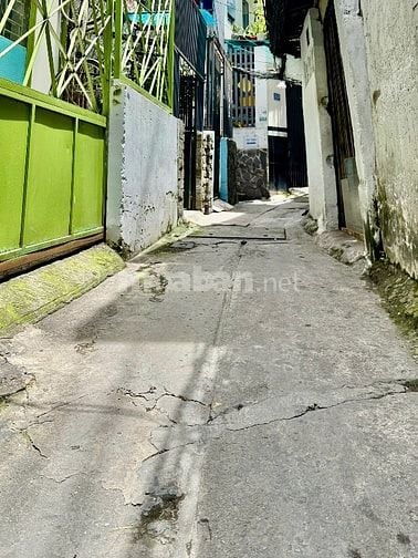 Bán nhà hẻm 11 Trần Văn Đang, ngay Ga Sài Gòn 