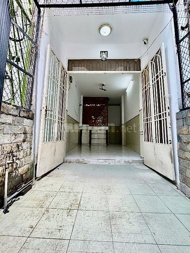 Bán nhà hẻm 11 Trần Văn Đang, ngay Ga Sài Gòn 