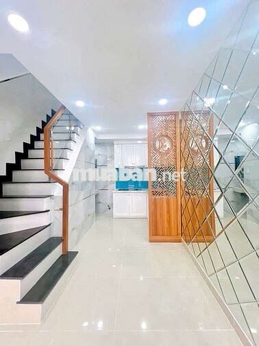 Bán nhà mặt tiền đường Lê Cảnh Tuân, 3 tầng, hẻm xe tải, chỉ 3.55 tỷ