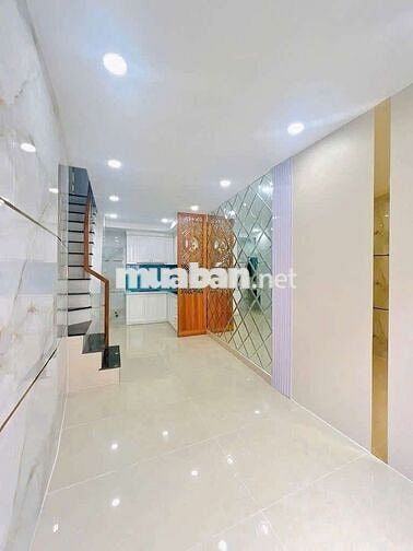 Bán nhà mặt tiền đường Lê Cảnh Tuân, 3 tầng, hẻm xe tải, chỉ 3.55 tỷ