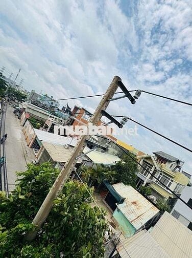 CC BÁN NHÀ MẶT TIỀN HẺM XE HƠI NÉ NHAU LÊ VĂN LƯƠNG NHÀ BÈ GIÁ TỐT.