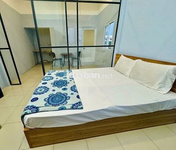 Căn hộ quận 4, bancol đón nắng, gần Đại học Luật, Nguyễn Tất Thành