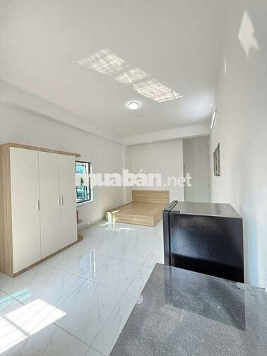 Khai trương CCMN 30m2 Full đồ tủ lạnh, ban công thoáng tại Định Công