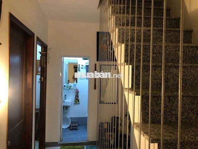 CC BÁN NHÀ MẶT TIỀN HẺM XE HƠI NÉ NHAU LÊ VĂN LƯƠNG NHÀ BÈ GIÁ TỐT.