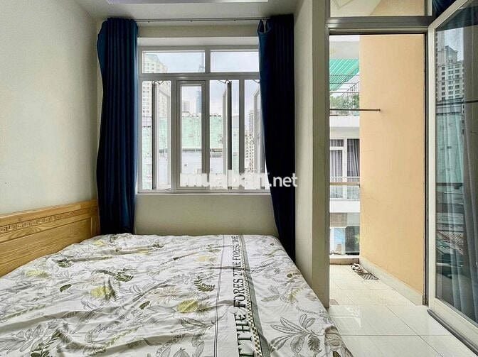 Căn hộ dịch vụ cửa sổ, ban công siêu rẻ ngay chân Cầu Thủ Thiêm