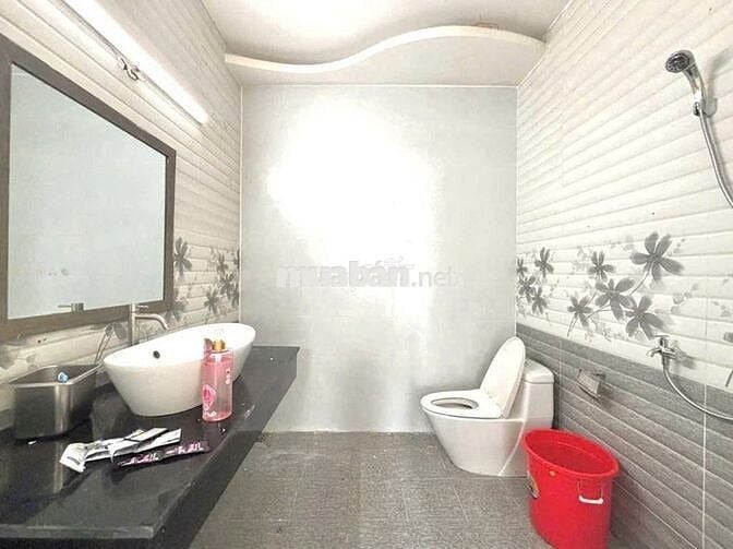 CHO THUÊ CĂN HỘ FULL NỘI THẤT QUẬN 4
