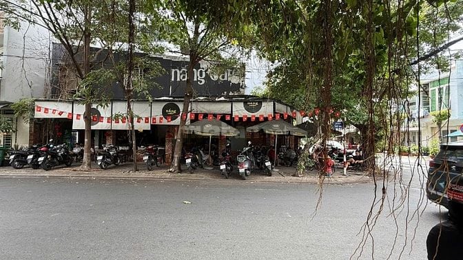 CẦN SANG QUÁN CAFE GÓC 2MT LỢI NHUẬN CAO VÀ ỔN ĐỊNH TẠI P.TÂN KIỂNG Q7