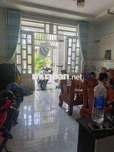 5x13 1 lầu 3 phòng ngủ 1 p thờ hẻm thông. hiệp thành q12