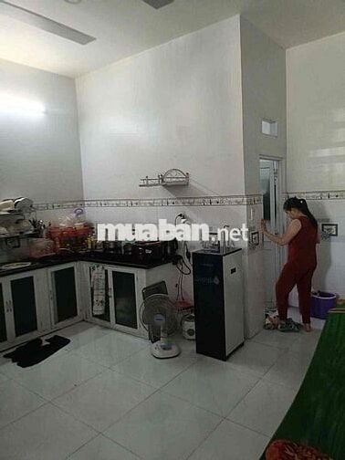 5x13 1 lầu 3 phòng ngủ 1 p thờ hẻm thông. hiệp thành q12