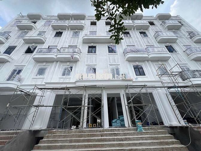 GÁC FULL NỘI THẤT MỚI XÂY GẦN ĐẠI HỌC NGUYỄN TẤT THÀNH_Võ Thị Liễu Q12