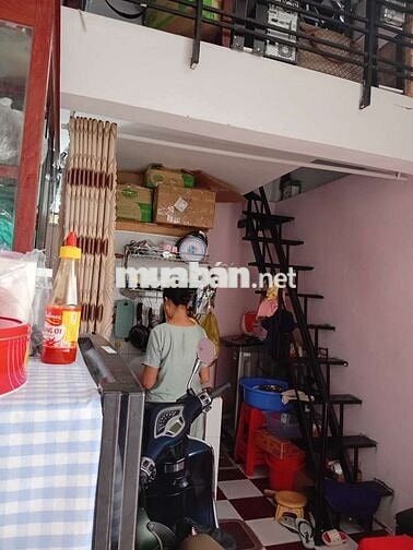 Nhà nguyên căn 40 Ngô Bệ Tân Bình