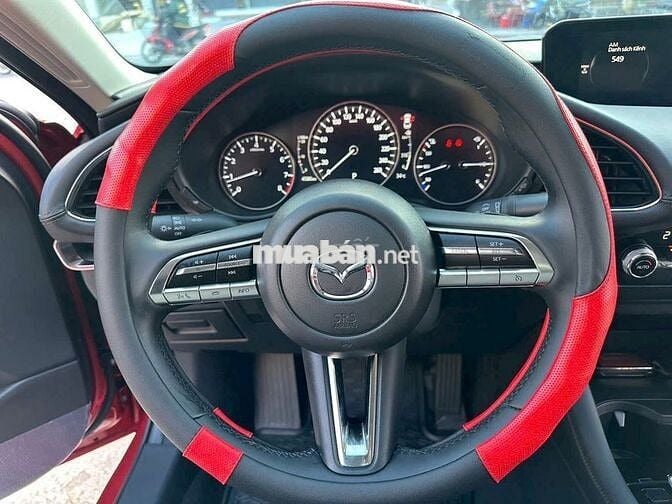 Mazda_3_Luxury_2025