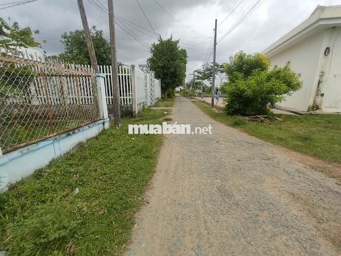 Bán đất DT 529m2 có nhà đẹp ngay Nhà văn hóa xã Hòa Lợi, Châu Thành