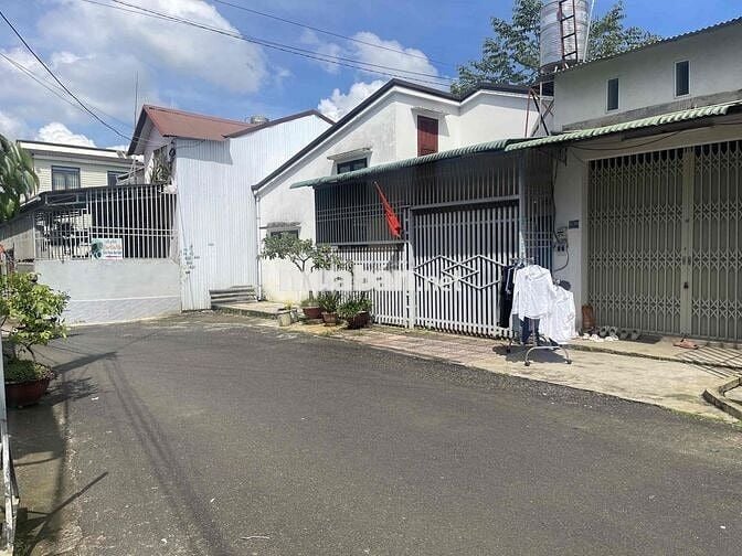 ĐẤT FULL THỔ CƯ NGAY TRƯỜNG ĐẠI HỌC TÔN ĐỨC THẮNG 5X20m FULL THỔ CƯ