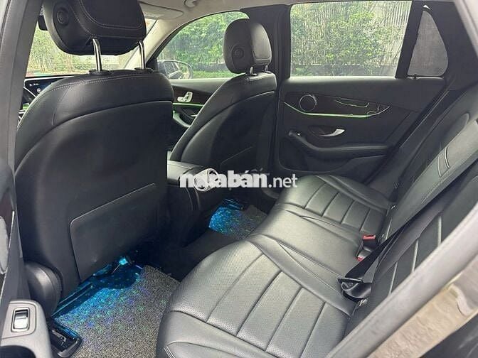 Mercedes Benz GLC 2021 200 4Matic - 60000 km