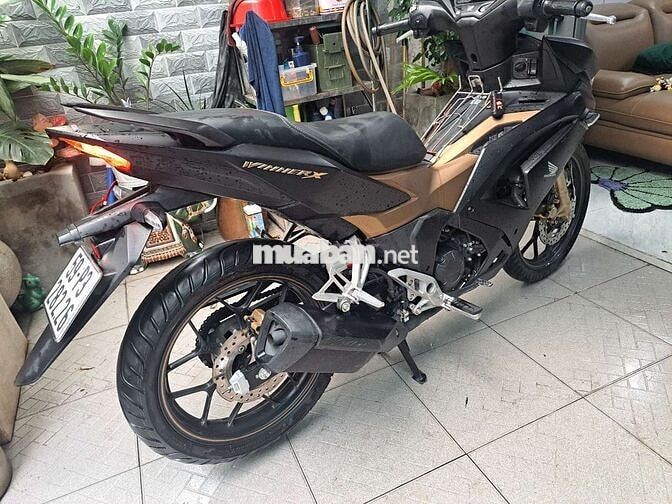 Winner X V3 ABS. Xe đẹp sơn zin 100% 1 đời chủ
