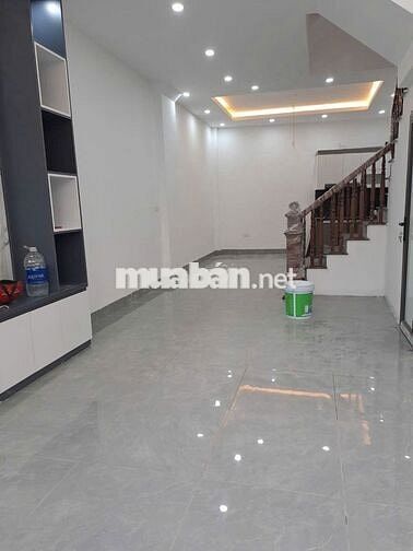 Nhà Mới Gần 50m2 Ngay Phố Thạch Bàn – Nhỉnh 7 Tỷ