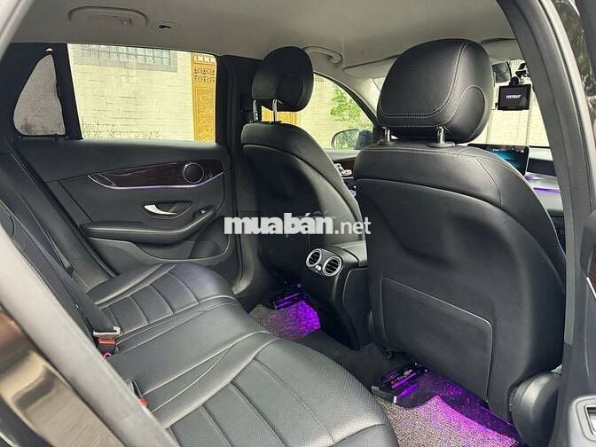 Mercedes Benz GLC 2021 200 4Matic - 60000 km