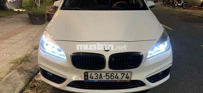 BMW 218i may 1.5 turbo 2014 - 110000 km