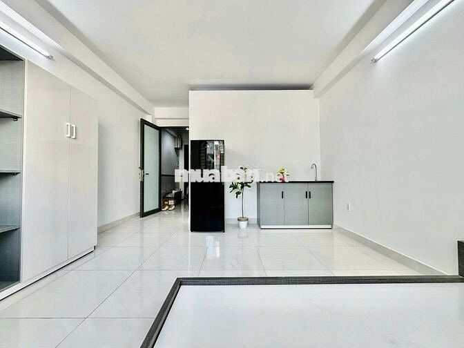 🌟 STUDIO FULL NỘI THẤT CỬA SỔ THOÁNG MÁT GẦN VHU