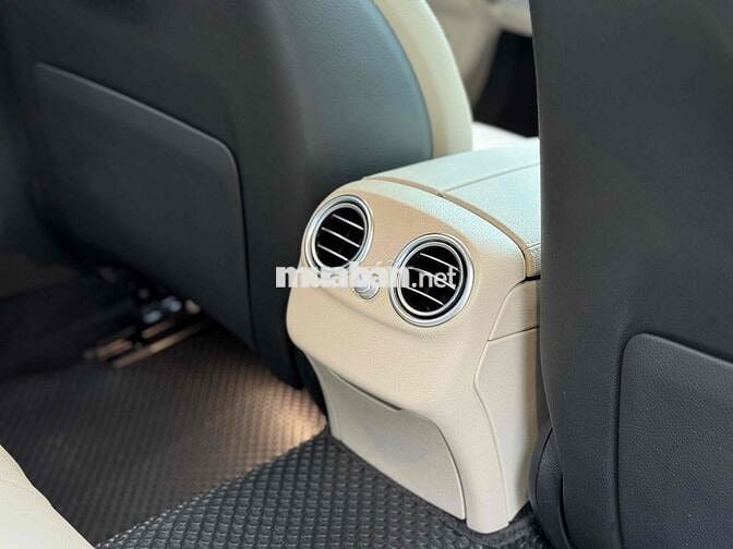 Mercedes Benz C Class 2019 C200 - 34000 km