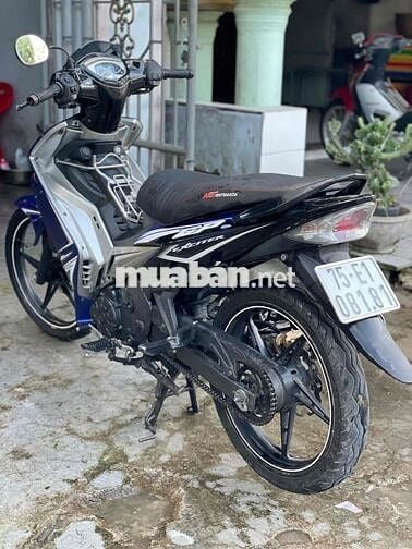 Bán Ex 135 xuống fun đồ hãng 2010