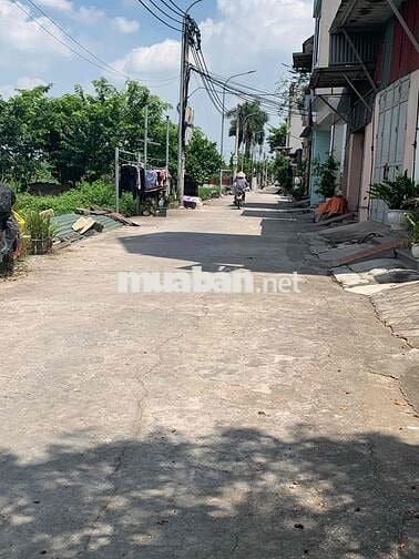 bìa làng đông tây, vân nội, chỉ 5 phút tới cầu nhật tân, hơn 3 tỷ