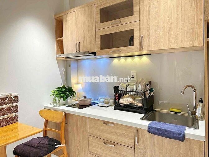 CHO THUÊ CĂN HỘ BAN CÔNG TÁCH BẾP GẦN BÙI VIỆN QUẬN 1 GIÁ RẺ THÁNG 9
