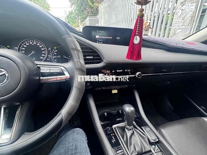 Mazda 3 2022 1.5L Premium - 44000 km