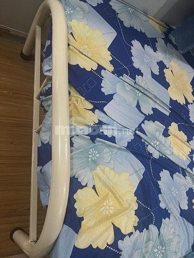 TỦ QUẦN ÁO THANH LÝ TẶNG GIUỜNG SẮT 1M