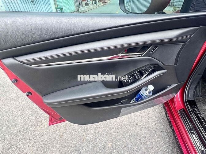 Mazda 3 2022 1.5L Premium - 44000 km